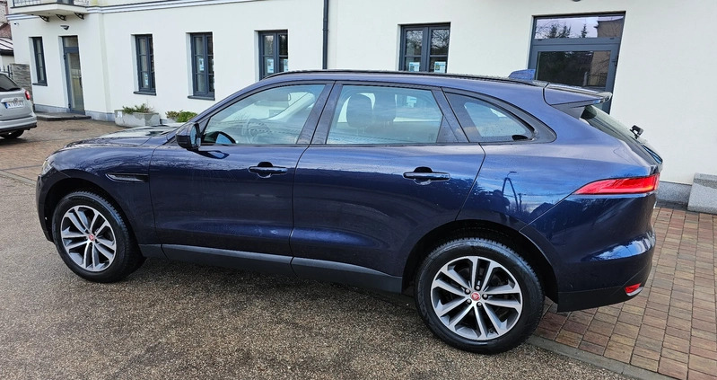 Jaguar F-Pace cena 92900 przebieg: 195000, rok produkcji 2017 z Gostyń małe 781